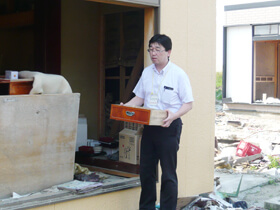 被災地・仙台にて　富永